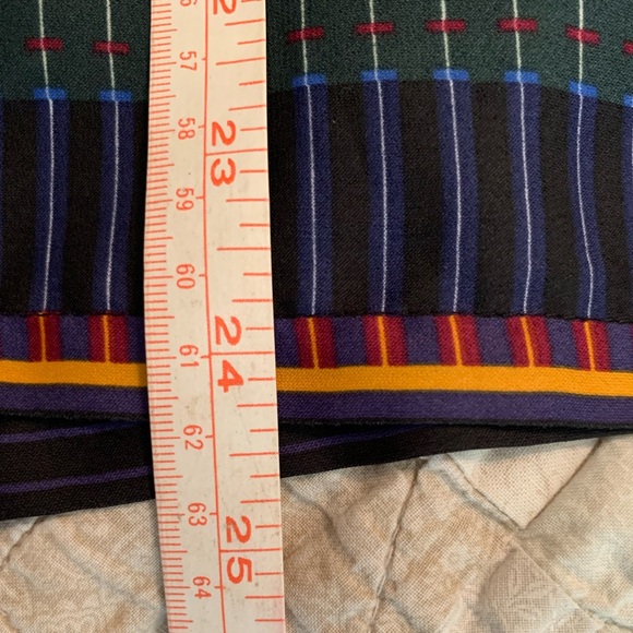 LOFT sleeveless blouse. Size S. - Picture 9 of 9